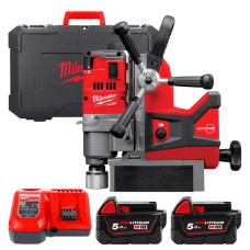 Аккумуляторная дрель на магнитной станине с постоянным магнитом MILWAUKEE M18 FUEL FMDP-502C (4933451012)